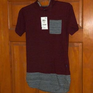 Extended hem t-shirt hoodie